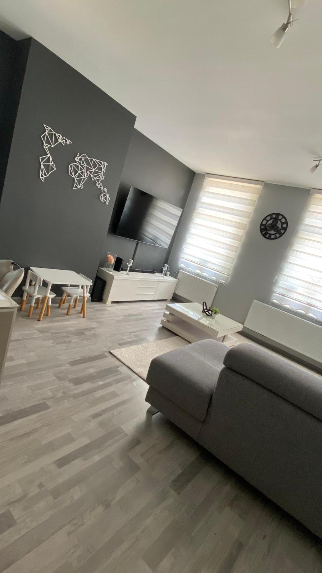 Next2Airport - Appartement House Of Lions Ransart Exterior foto